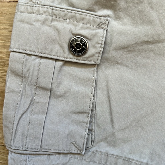 H&M Baby Girl's Cargo Chino Shorts Tan 2-4M - Picture 3 of 7